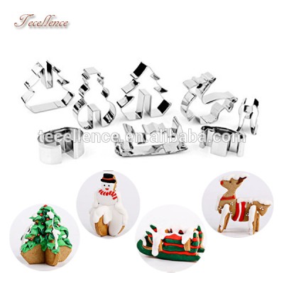 3D Metal Cookie Cutter Set, Christmas Cookie Cutter for Deer Snowman Christmas Tree and Sled